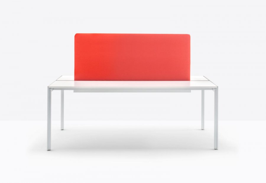 Стол со звукопоглощающей панелью Matrix Desk