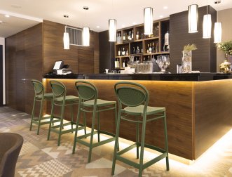 Стул пластиковый полубарный Siesta Contract Marcel Bar 65 оливковый