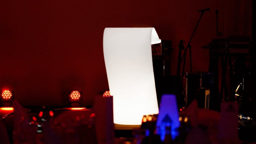 Трибуна пластиковая светящаяся Swish Lighting