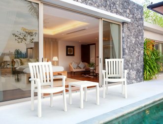 Столик пластиковый для лежака Ocean Side Table