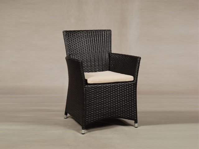 Кресло плетеное с подушкой Comfort