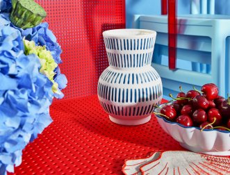 Столик пластиковый журнальный Sky Lounge Table
