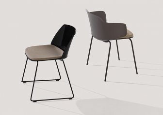 Кресло пластиковое с обивкой Classy