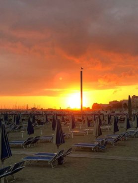 Пляж I Delfini Beach Village, Каттолика, Италия