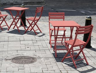 Стол пластиковый складной Helen Folding Table 60, марсала, 600х600х740 мм