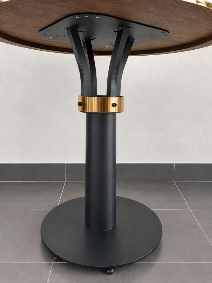 Стол деревянный обеденный Table