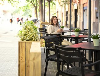 Кресло пластиковое Siesta Contract Paris черный