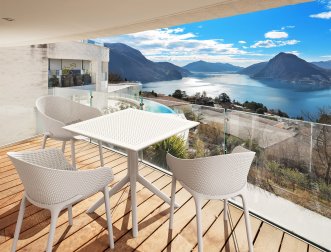 Стол пластиковый Sky Table 80, белый, 800х800х740 мм