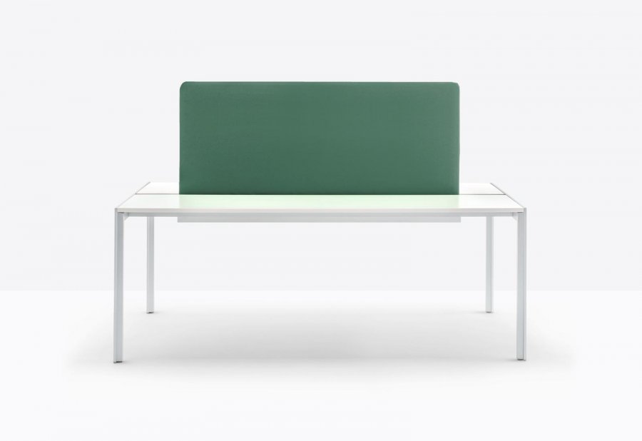 Стол со звукопоглощающей панелью Matrix Desk