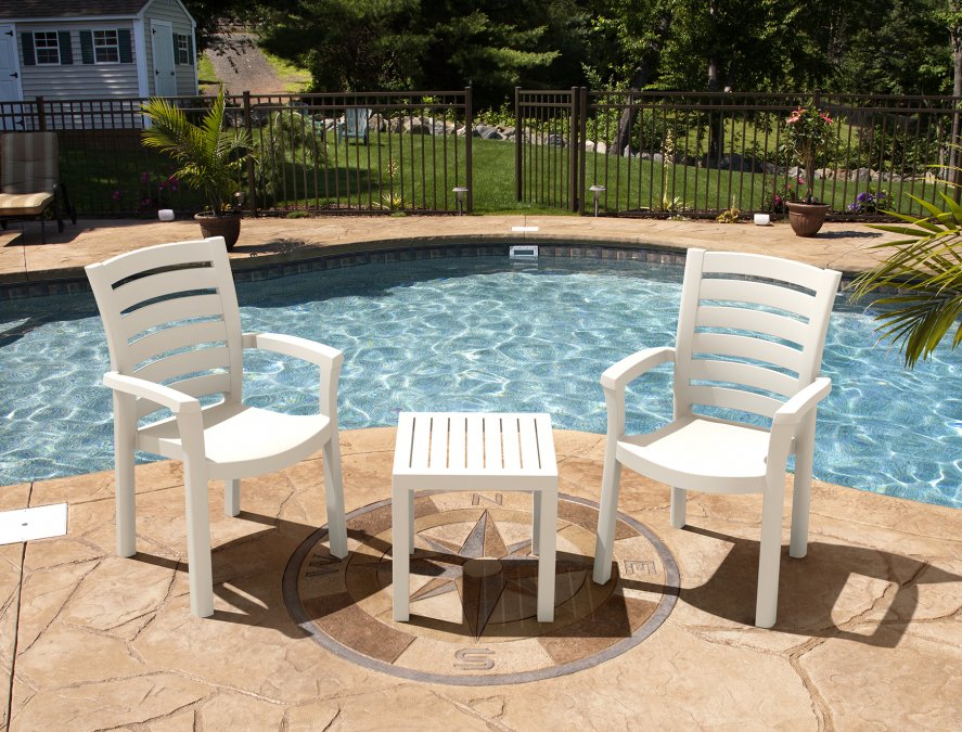 Столик пластиковый для лежака Ocean Side Table