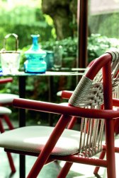 Кресло деревянное с мягким сиденьем Unam