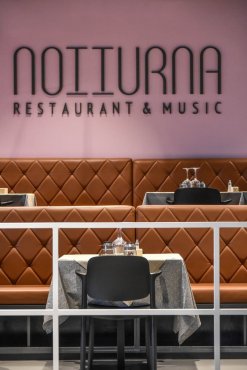 Notturna Restaurant & Music, Курно, Италия