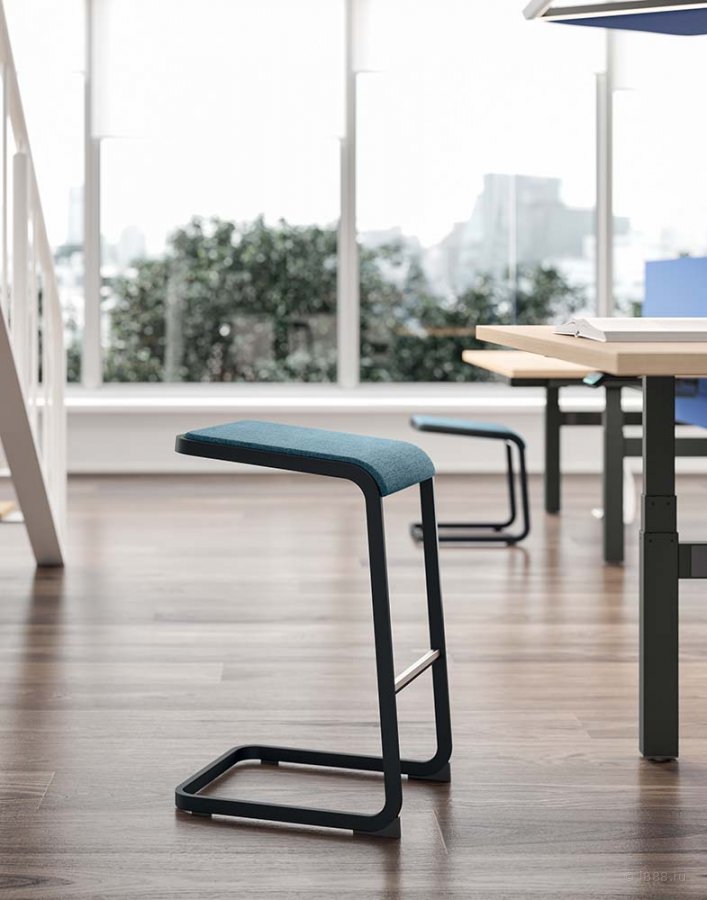 Табурет барный с обивкой Quadrifoglio C-stool