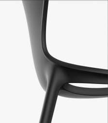 Стул пластиковый Vondom Love Basic черный