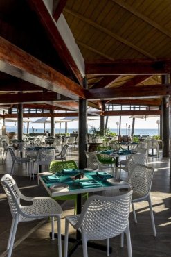 Ресторан Blu Brasserie в отеле Radisson Blu Resort Fiji Denarau Island, о. Денарау