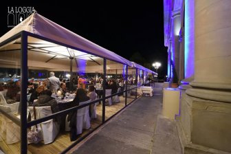 Зонт профессиональный телескопический 4х4 м MaxiPro