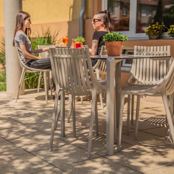 Стул пластиковый Vondom Ibiza Basic слоновая кость