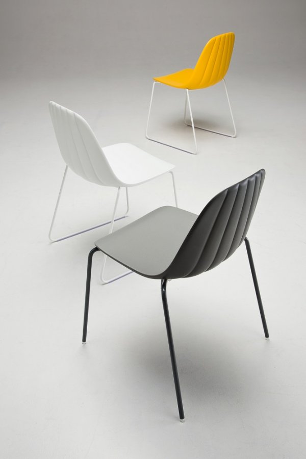 Стул пластиковый Chairs & More Babah S