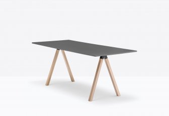 Стол ламинированный Arki-Desk Wood