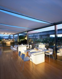 Стол пластиковый светящийся Square Lighting