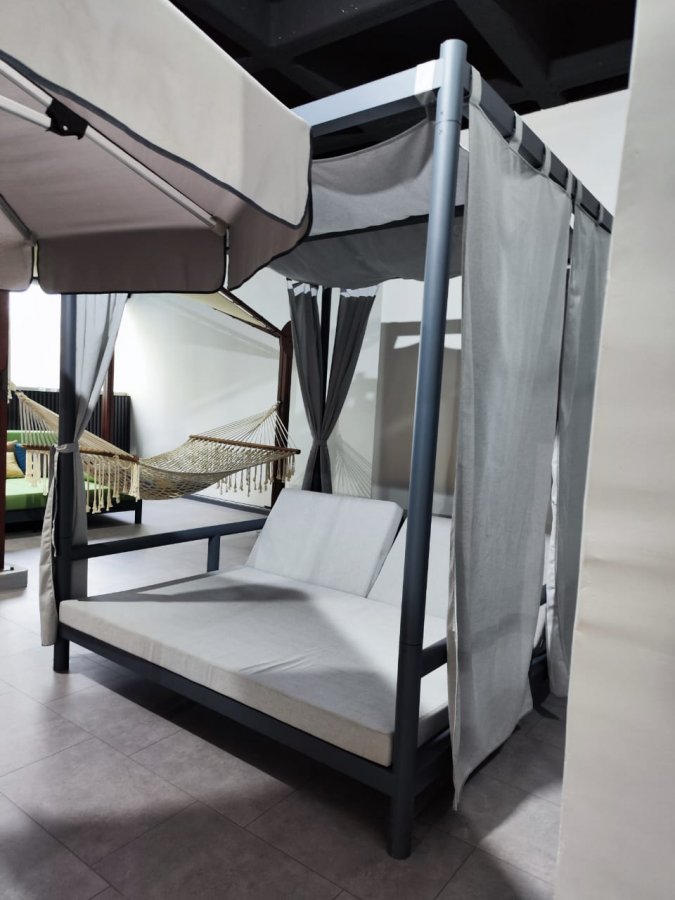 Шатер с лежаками Sultan Daybed