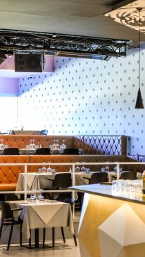 Notturna Restaurant & Music, Курно, Италия