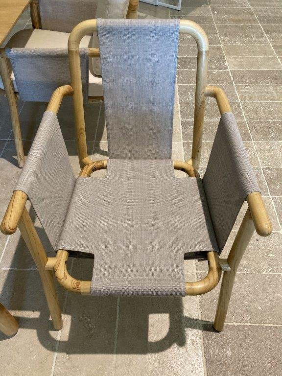 Кресло деревянное с подушками Hamp