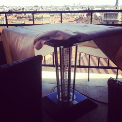 Подстолье-обогреватель Resto