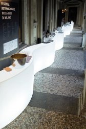 Стойка пластиковая барная светящаяся Snack Bar Lighting
