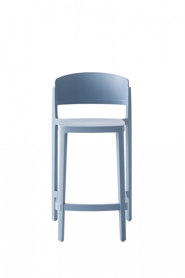 Стул пластиковый полубарный Gaber Abuela Stool 67 бледно-голубой