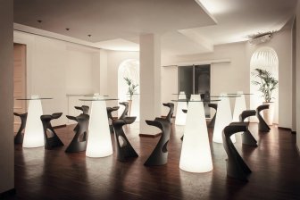Стол пластиковый барный светящийся Peak Lighting