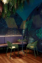 Кресло пластиковое с обивкой Scab Design Hug оливковый