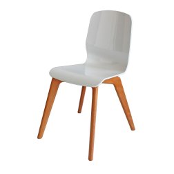 Стул пластиковый Glamour Wood Plastic