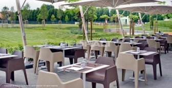 Кресло пластиковое PEDRALI Plus песочный