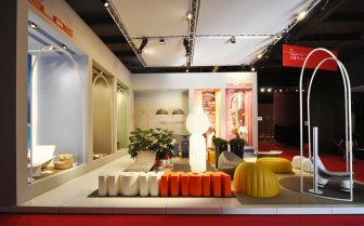 Кресло пластиковое мягкое Gelee Lounge Standard