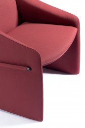 Кресло с обивкой Majorette Lounge
