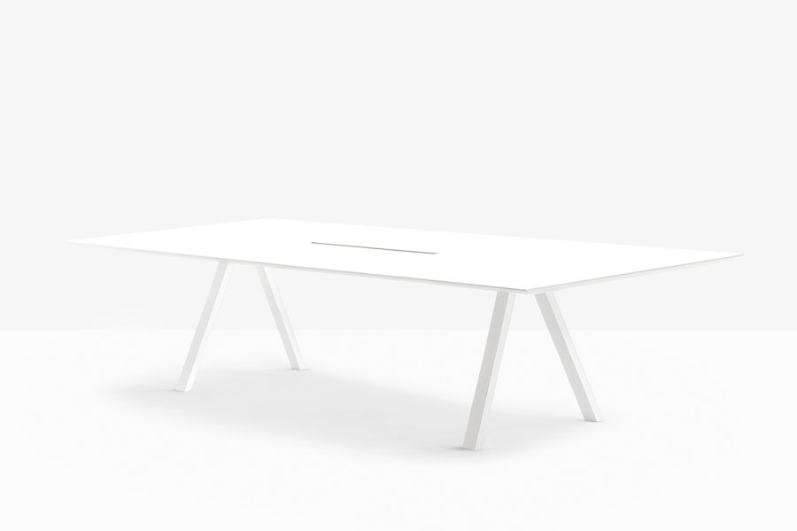 Стол с каналом для протяжки проводов Arki-Table CC Compact