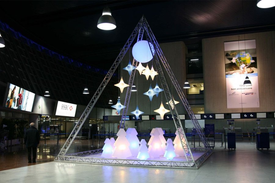 Светильник пластиковый Елка