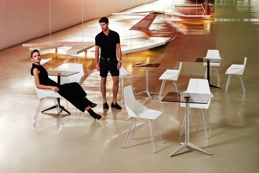 Стул пластиковый Vondom Faz Basic белый