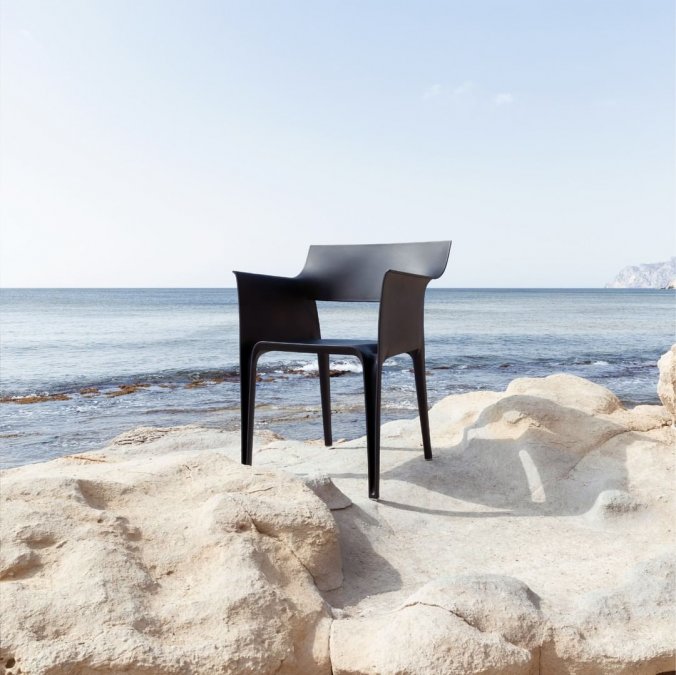Кресло пластиковое Vondom Hidra Basic черный