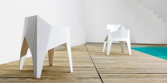 Кресло пластиковое Vondom Voxel Basic белый