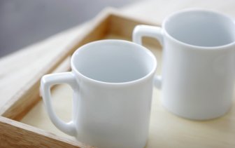 Фарфоровая кружка