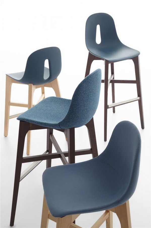 Стул полубарный пластиковый Chairs & More Gotham W-SG-65