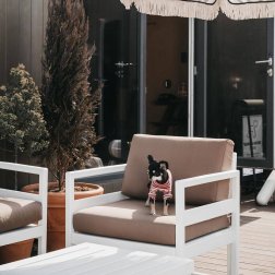 Кресло пластиковое с подушками Mykonos