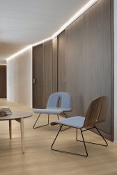 Стул лаунж с обивкой Gotham Woody Lounge