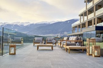 Кресло деревянное с подушками Bali