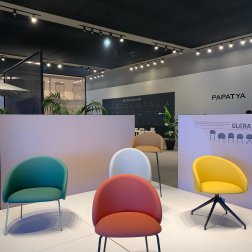 Кресло с обивкой Glera Lounge