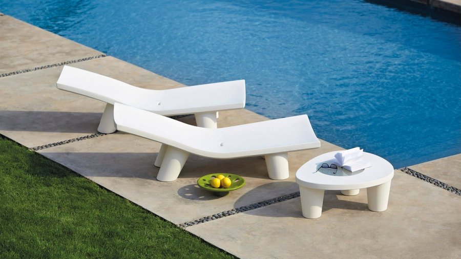 Столик пластиковый журнальный Low Lita Table Pop