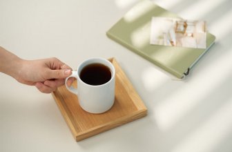 Кружка фарфоровая