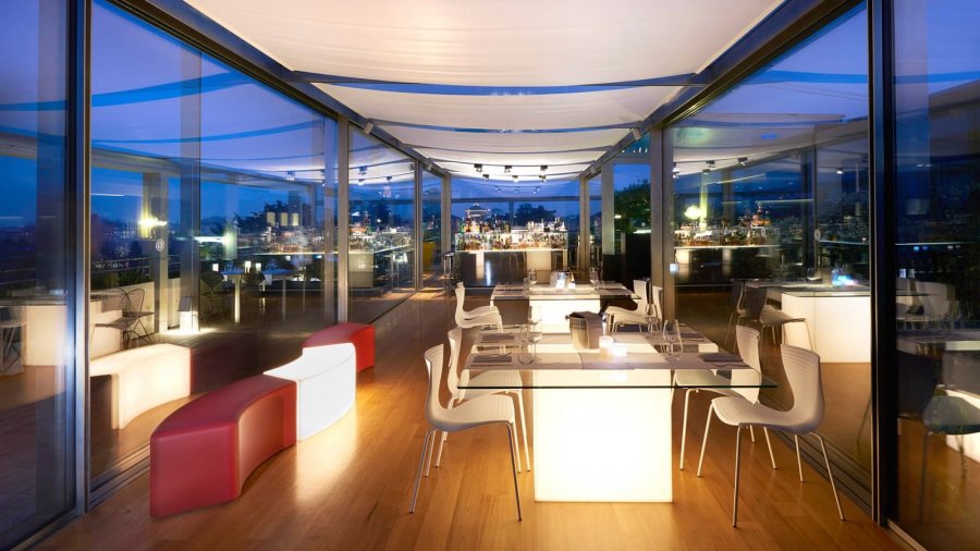Стол пластиковый светящийся Square Lighting